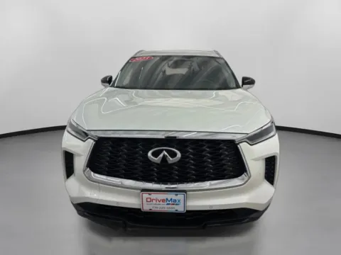 Photos of 2023 INFINITI QX60 LUXE Sport Utility 4D for sale in West Bridgewater, MA at DriveMax (Auto Center Sales and Service)