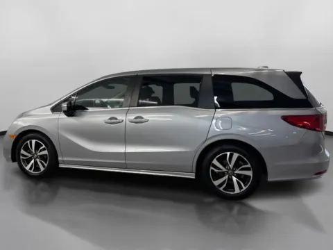 More photos of 2023 Honda Odyssey Touring Minivan 4D at DriveMax (Auto Center Sales and Service), MA