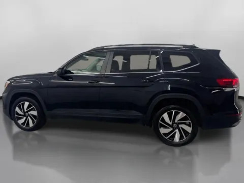 More photos of 2024 Volkswagen Atlas SE 4MOTION w/Tech Pkg Sport Utility 4D at DriveMax (Auto Center Sales and Service), MA