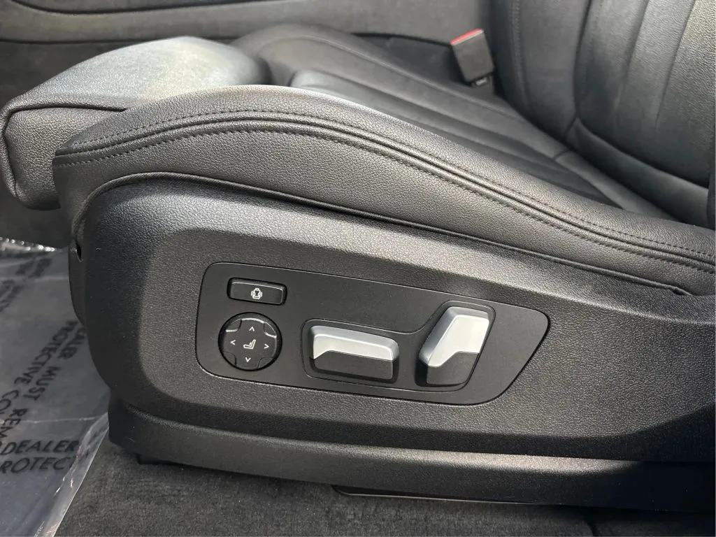2020 BMW X5 40i - Photo 24