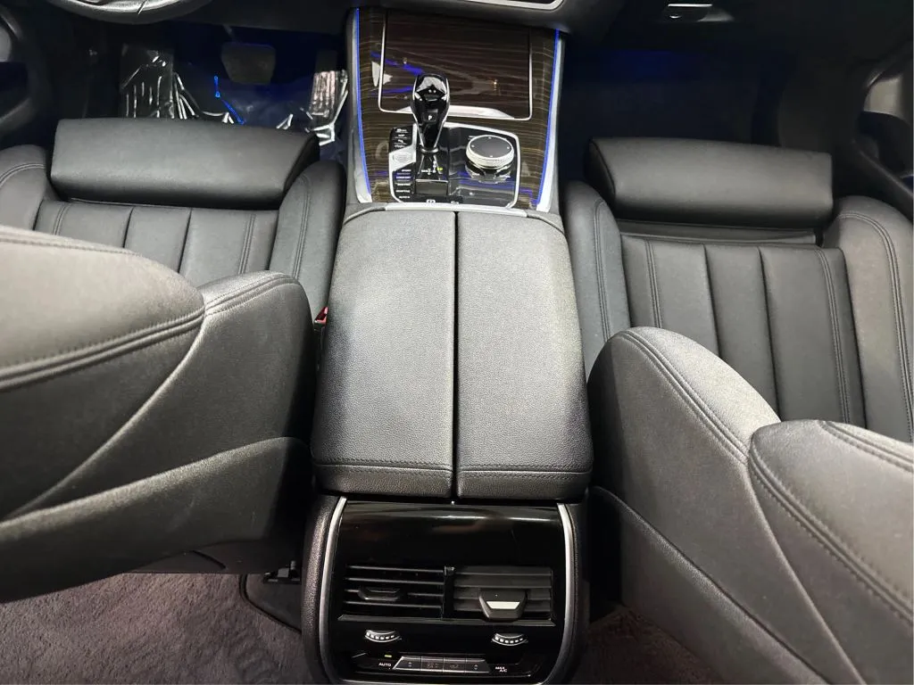 2020 BMW X5 40i - Photo 22