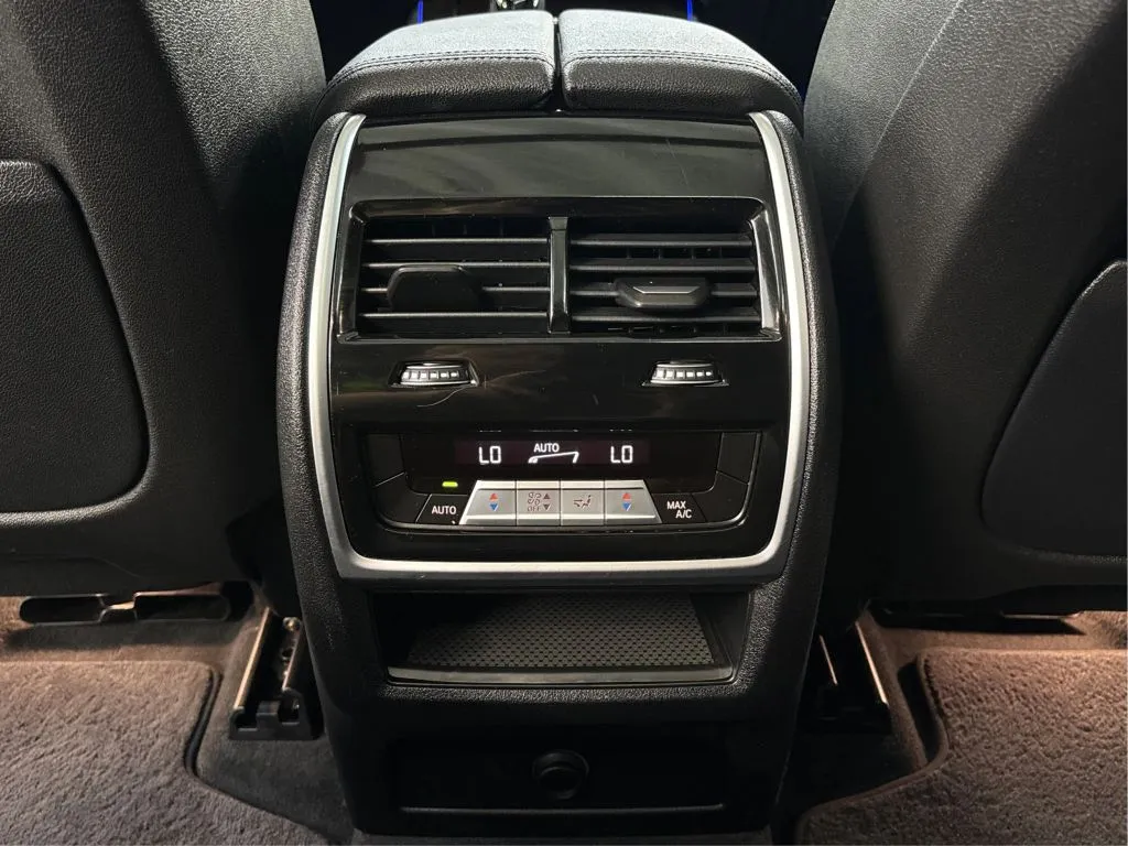 2020 BMW X5 40i - Photo 27