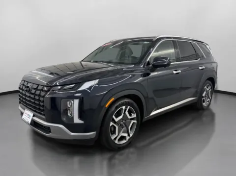 More photos of 2023 Hyundai Palisade Limited Sport Utility 4D at DriveMax (Auto Center Sales and Service), MA
