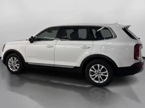 More photos of 2020 Kia Telluride LX Sport Utility 4D at DriveMax (Auto Center Sales and Service), MA