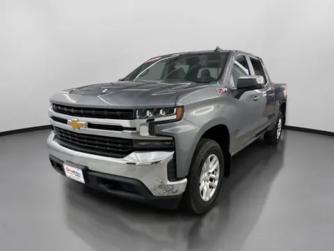 More photos of 2020 Chevrolet Silverado 1500 Crew Cab LT Pickup 4D 5 3/4 ft at DriveMax (Auto Center Sales and Service), MA