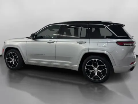 More photos of 2023 Jeep Grand Cherokee Summit Reserve Sport Utility 4D at DriveMax (Auto Center Sales and Service), MA