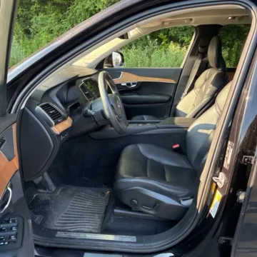 Photos of 2022 Volvo XC90 T8 Inscription Expression Recharge Extended Range Plug-in Hybrid Sport Util for sale in West Bridgewater, MA at DriveMax (Auto Center Sales and Service)