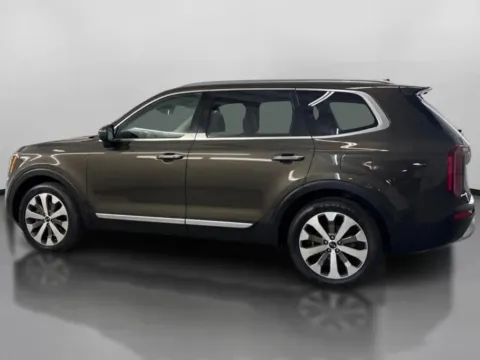 More photos of 2020 Kia Telluride S Sport Utility 4D at DriveMax (Auto Center Sales and Service), MA