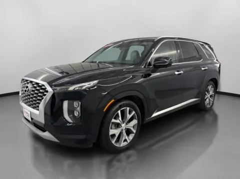 More photos of 2022 Hyundai Palisade Limited Sport Utility 4D at DriveMax (Auto Center Sales and Service), MA