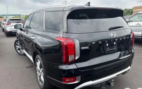 Photos of 2022 Hyundai Palisade Limited Sport Utility 4D for sale in West Bridgewater, MA at DriveMax (Auto Center Sales and Service)