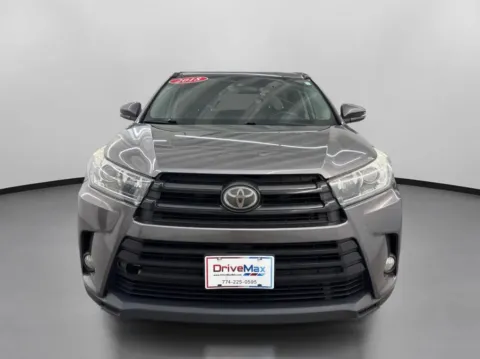 Photos of 2018 Toyota Highlander SE Sport Utility 4D for sale in West Bridgewater, MA at DriveMax (Auto Center Sales and Service)