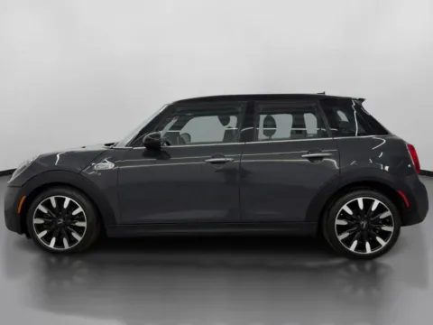 More photos of 2017 MINI Hardtop 4 Door Cooper S Hatchback 4D at DriveMax (Auto Center Sales and Service), MA