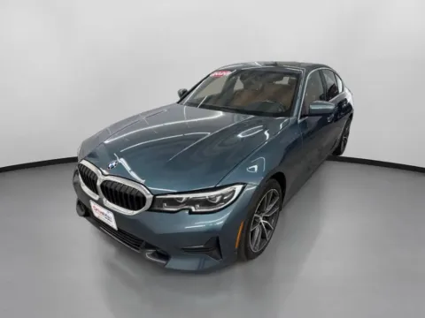 More photos of 2020 BMW 3 Series 330i xDrive Sedan 4D at DriveMax (Auto Center Sales and Service), MA