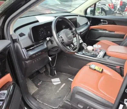 Photos of 2023 Kia Carnival SX Prestige Minivan 4D for sale in West Bridgewater, MA at DriveMax (Auto Center Sales and Service)