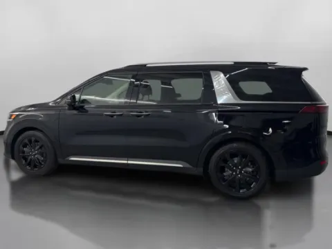 More photos of 2023 Kia Carnival SX Prestige Minivan 4D at DriveMax (Auto Center Sales and Service), MA