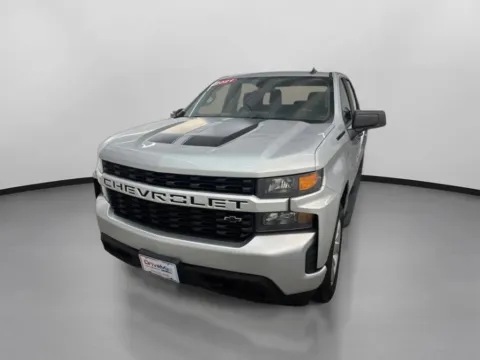 More photos of 2021 Chevrolet Silverado 1500 Crew Cab Custom Pickup 4D 5 3/4 ft at DriveMax (Auto Center Sales and Service), MA