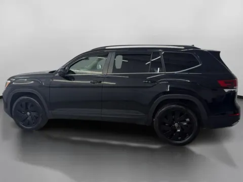 More photos of 2024 Volkswagen Atlas SE 4MOTION w/Tech Pkg Sport Utility 4D at DriveMax (Auto Center Sales and Service), MA