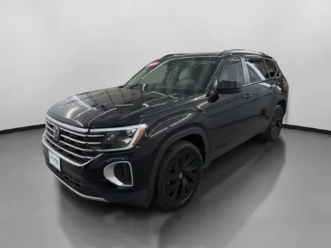 More photos of 2024 Volkswagen Atlas SE 4MOTION w/Tech Pkg Sport Utility 4D at DriveMax (Auto Center Sales and Service), MA