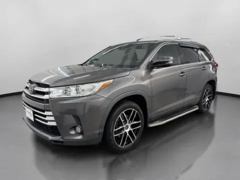 More photos of 2019 Toyota Highlander XLE Sport Utility 4D at DriveMax (Auto Center Sales and Service), MA