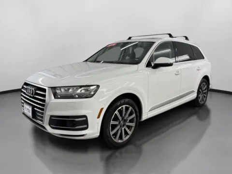 More photos of 2019 Audi Q7 55 TFSI Premium Plus Sport Utility 4D at DriveMax (Auto Center Sales and Service), MA