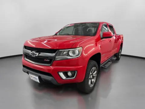 More photos of 2017 Chevrolet Colorado Crew Cab Z71 Pickup 4D 6 ft at DriveMax (Auto Center Sales and Service), MA