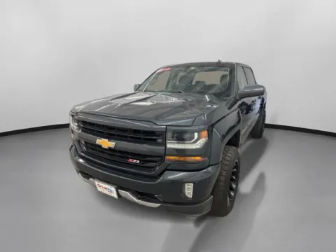 More photos of 2018 Chevrolet Silverado 1500 Crew Cab Z71 LT Pickup 4D 5 3/4 ft at DriveMax (Auto Center Sales and Service), MA