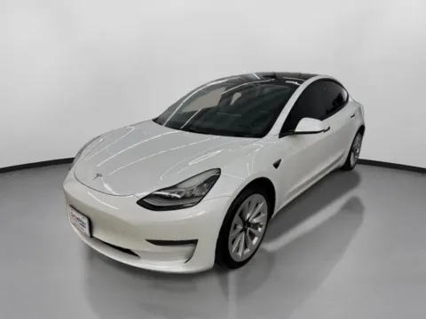 More photos of 2021 Tesla Model 3 Standard Range Plus Sedan 4D at DriveMax (Auto Center Sales and Service), MA
