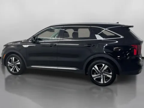 More photos of 2023 Kia Sorento Hybrid EX Sport Utility 4D at DriveMax (Auto Center Sales and Service), MA