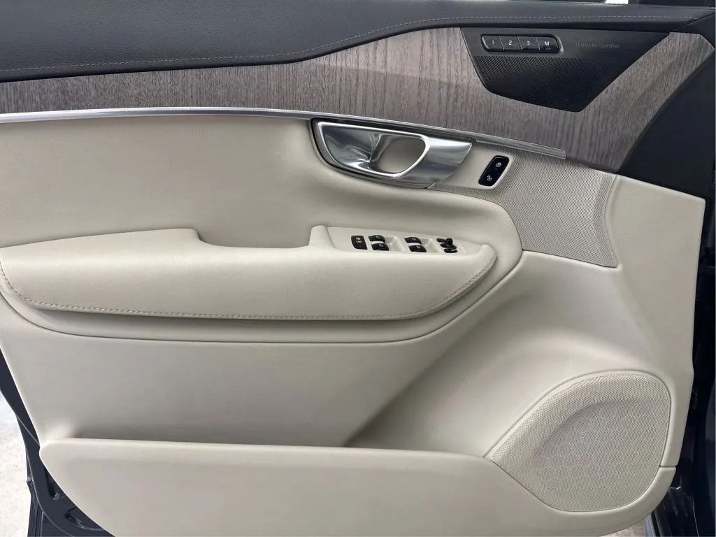 2022 Volvo XC90 Inscription - Photo 25