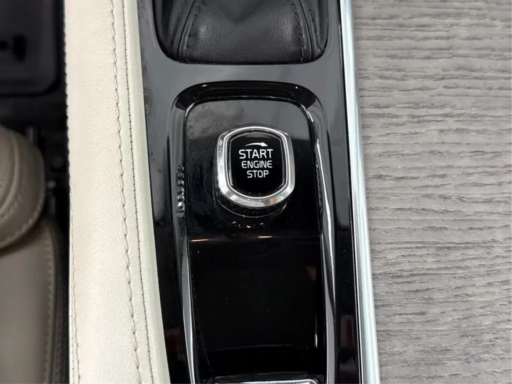 2022 Volvo XC90 Inscription - Photo 38