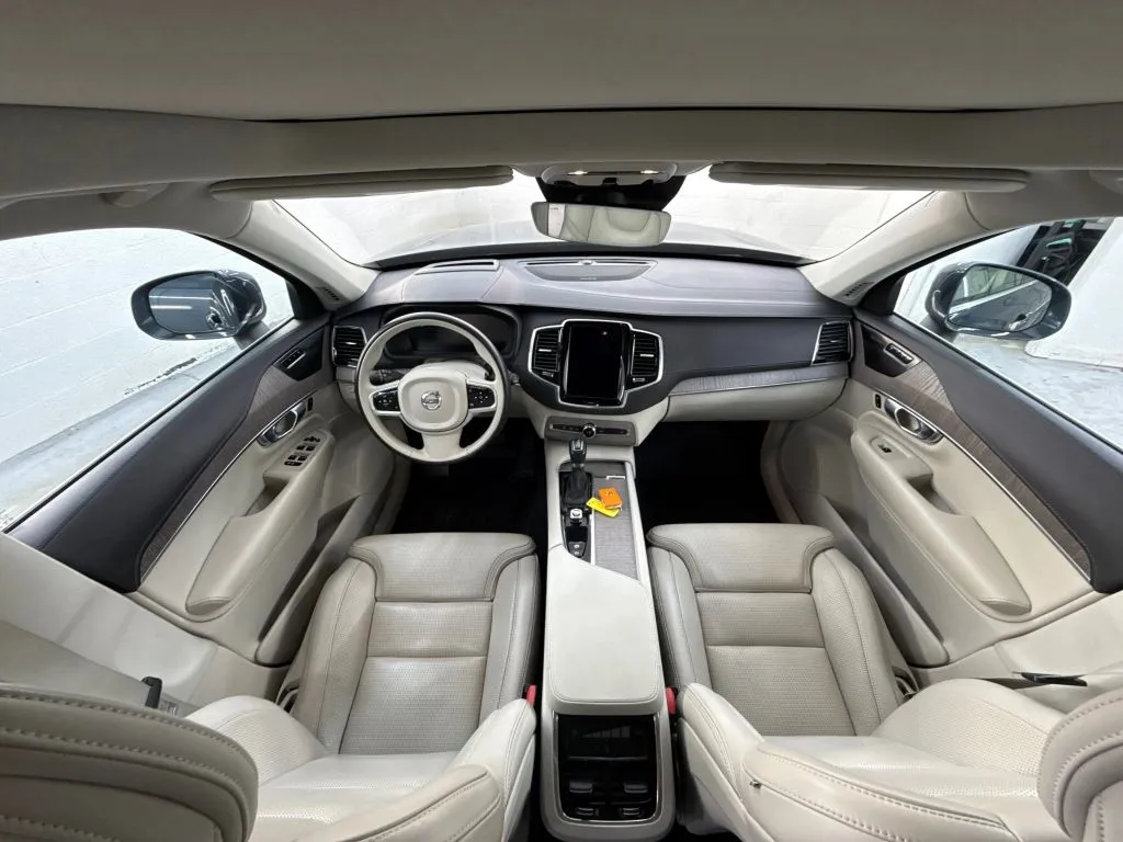 2022 Volvo XC90 Inscription - Photo 17