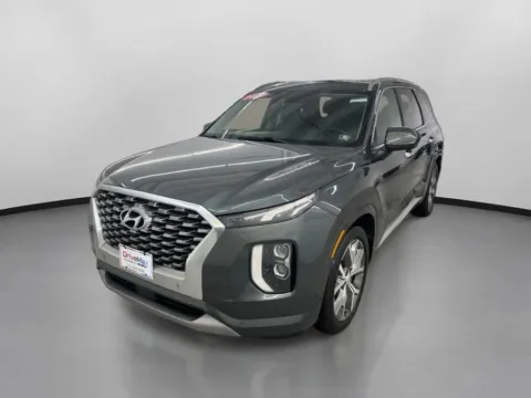More photos of 2022 Hyundai Palisade Limited Sport Utility 4D at DriveMax (Auto Center Sales and Service), MA