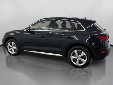 More photos of 2020 Audi Q5 45 TFSI Premium Sport Utility 4D at DriveMax (Auto Center Sales and Service), MA