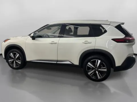 More photos of 2021 Nissan Rogue SL Sport Utility 4D at DriveMax (Auto Center Sales and Service), MA