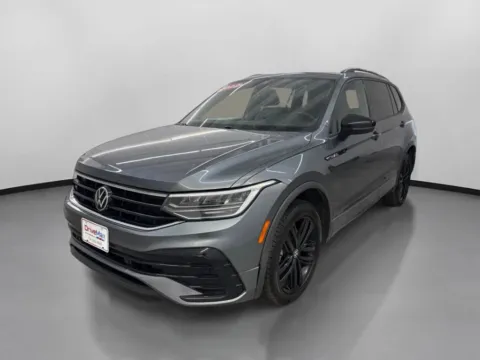 More photos of 2022 Volkswagen Tiguan SE R-Line Black 4MOTION Sport Utility 4D at DriveMax (Auto Center Sales and Service), MA