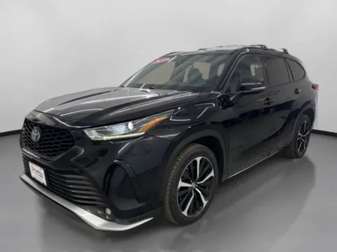 More photos of 2021 Toyota Highlander XSE Sport Utility 4D at DriveMax (Auto Center Sales and Service), MA