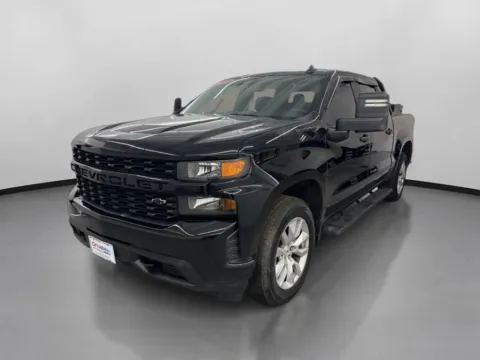 More photos of 2021 Chevrolet Silverado 1500 Crew Cab Custom Pickup 4D 5 3/4 ft at DriveMax (Auto Center Sales and Service), MA
