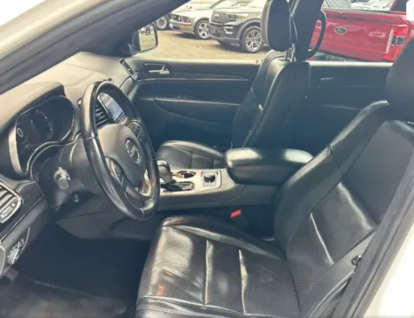 Photos of 2019 Jeep Grand Cherokee High Altitude Sport Utility 4D for sale in West Bridgewater, MA at DriveMax (Auto Center Sales and Service)