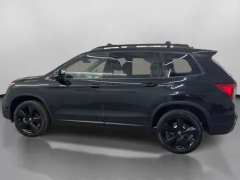 More photos of 2021 Honda Passport Elite Sport Utility 4D at DriveMax (Auto Center Sales and Service), MA