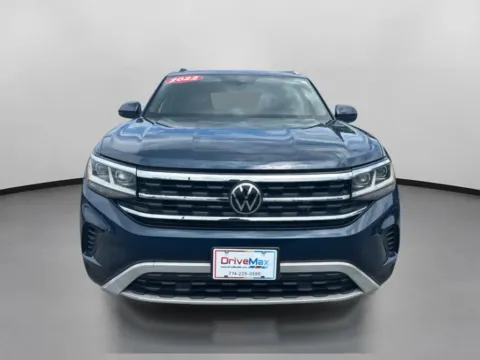Photos of 2022 Volkswagen Atlas Cross Sport SE 4MOTION w/Technology Sport Utility 4D for sale in West Bridgewater, MA at DriveMax (Auto Center Sales and Service)