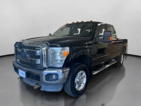 More photos of 2016 Ford F250 Super Duty Crew Cab XLT Pickup 4D 6 3/4 ft at DriveMax (Auto Center Sales and Service), MA
