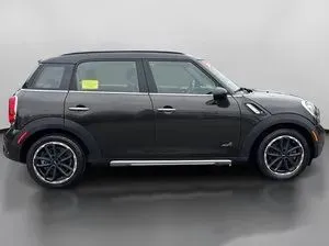More photos of 2016 MINI Countryman Cooper S ALL4 Hatchback 4D at DriveMax (Auto Center Sales and Service), MA