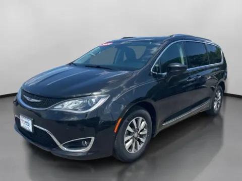 More photos of 2020 Chrysler Pacifica Touring L Plus Minivan 4D at DriveMax (Auto Center Sales and Service), MA