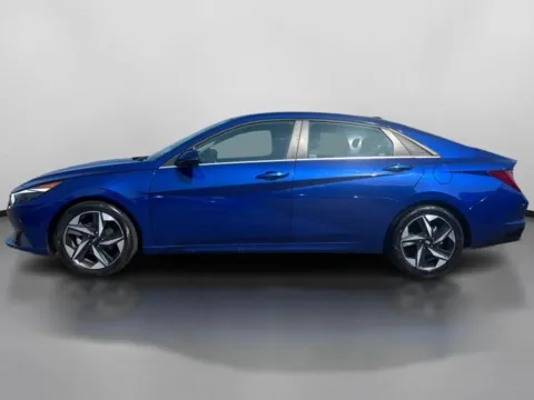 More photos of 2021 Hyundai Elantra Limited Sedan 4D at DriveMax (Auto Center Sales and Service), MA