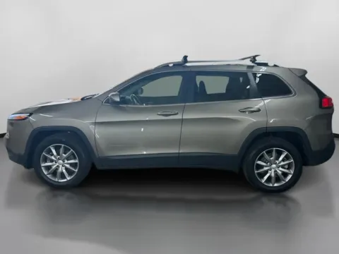 More photos of 2018 Jeep Cherokee Limited Sport Utility 4D at DriveMax (Auto Center Sales and Service), MA