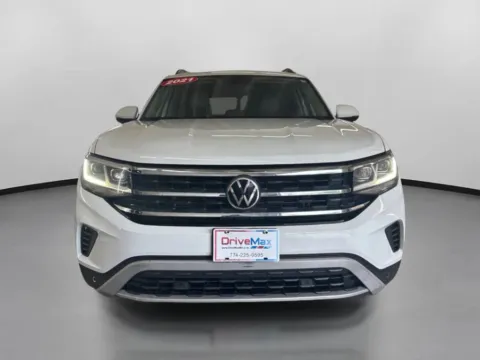 Photos of 2021 Volkswagen Atlas SE 4Motion w/Tech Pkg (2021.5) Sport Utility 4D for sale in West Bridgewater, MA at DriveMax (Auto Center Sales and Service)