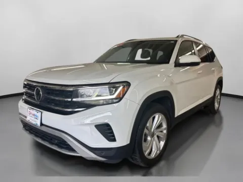 More photos of 2021 Volkswagen Atlas SE 4Motion w/Tech Pkg (2021.5) Sport Utility 4D at DriveMax (Auto Center Sales and Service), MA