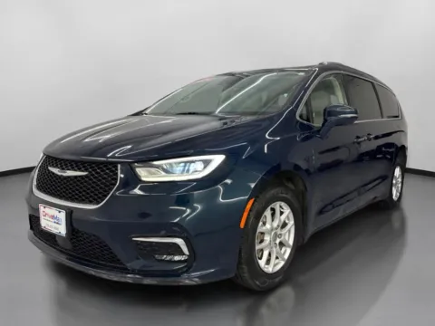 More photos of 2021 Chrysler Pacifica Touring L Minivan 4D at DriveMax (Auto Center Sales and Service), MA