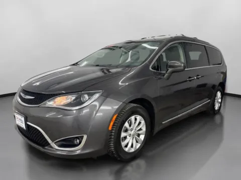 More photos of 2019 Chrysler Pacifica Touring L Minivan 4D at DriveMax (Auto Center Sales and Service), MA