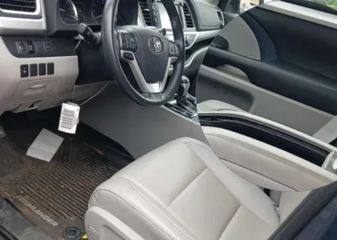 Another view of 2019 Toyota Highlander XLE Sport Utility 4D for sale in West Bridgewater, MA at DriveMax (Auto Center Sales and Service)